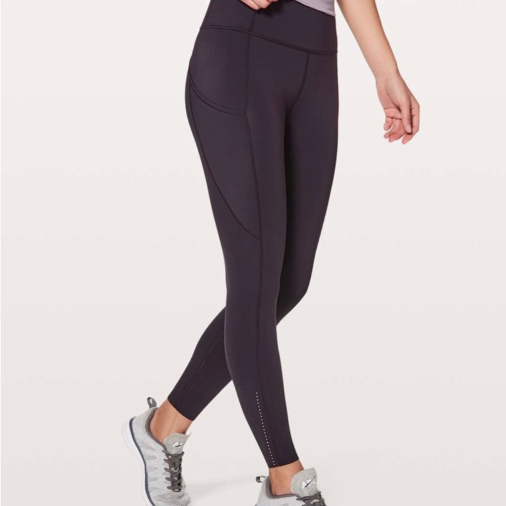 Lululemon Fast & Free 7/8 Tight Deep Phantom Size 2 EUC